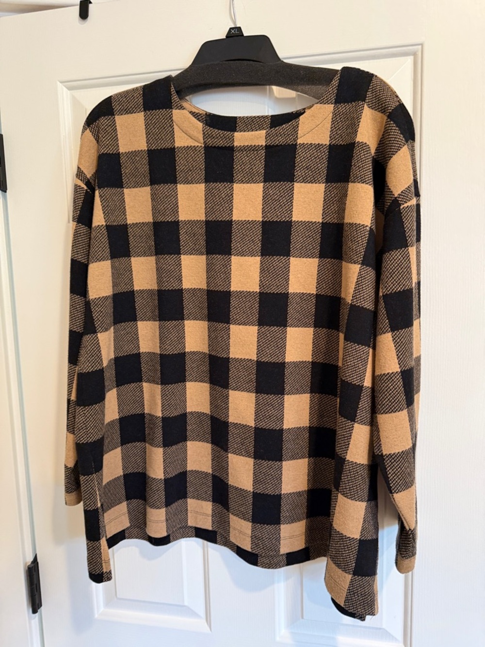 J. Jill Black & Camel Houndstooth Knit Top